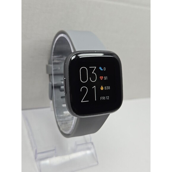 Fitbit Versa 2 Smartwatch Gray 40mm Alexa WR50M Always On Display No Charger - Picture 3 of 10